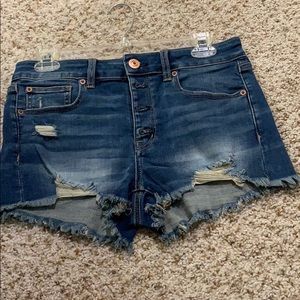 Low rise American Eagle jean shorts